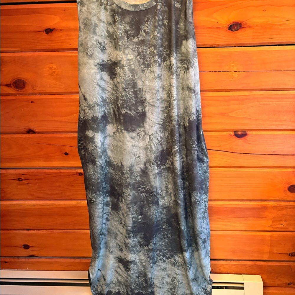 Tie-Dye Maxi Dress in Grey Green